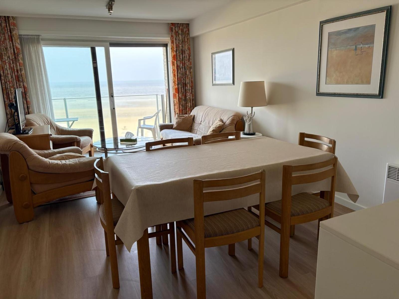 מידלקרק Seagull, Ruim En Volledig Vernieuwd Appartement Met Zeezicht In Westende מראה חיצוני תמונה